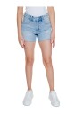 short-en-jean-delave-clair-avec-poches