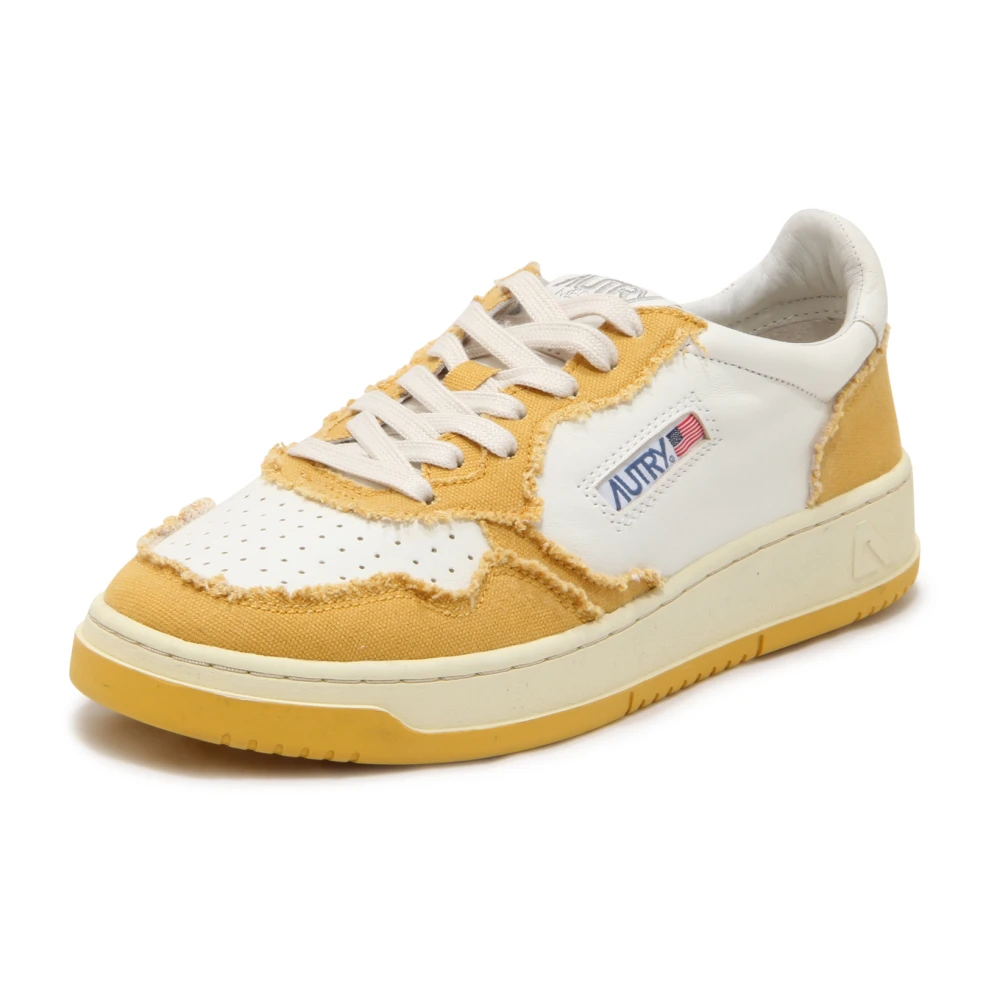 Autry Medalist Vintage Effect Schoenen Heren Schoenen Geel