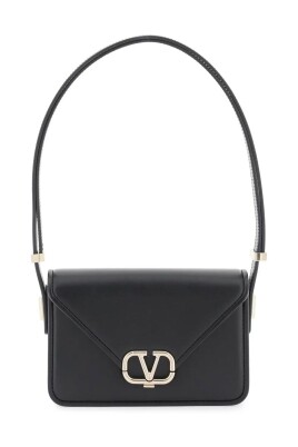 letter-shoulder-bag