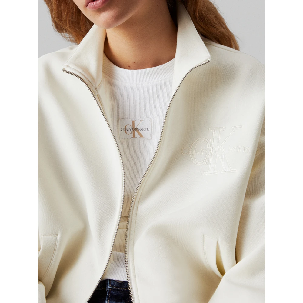 Calvin Klein Jeans Ivoor Sweater met Satin Logo Applique Beige Dames