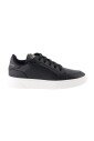 svarta-lader-sneakers-med-snorning