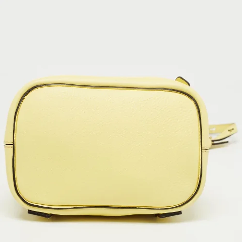 Chloé Pre-owned Leather backpacks Yellow Dames