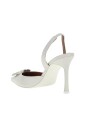 leren-pumps-met-juweelapplicatie