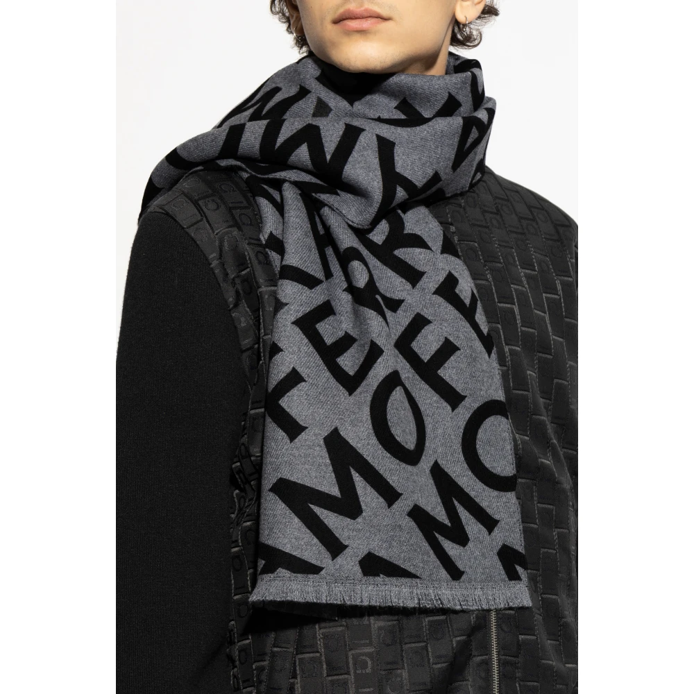 Salvatore Ferragamo Wollen sjaal met monogram Gray Heren