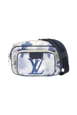 Pre-owned Outdoor Pouch M45763
