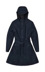 curve-w-trenchcoat