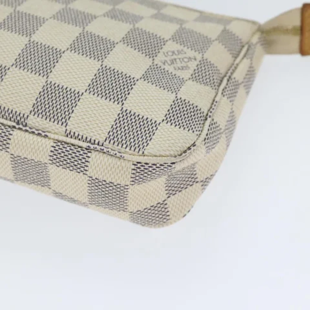 Louis Vuitton Vintage Pre-owned Canvas clutches Beige Dames
