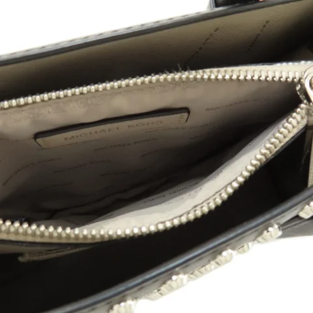 Michael Kors Pre-owned Fabric handbags Black Dames