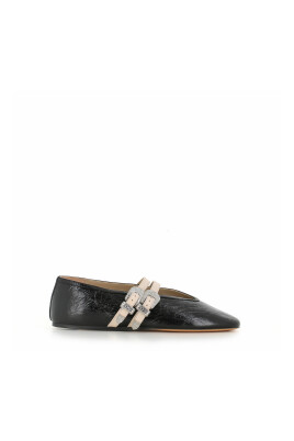 black-flat-shoes-with-silver-buckles
