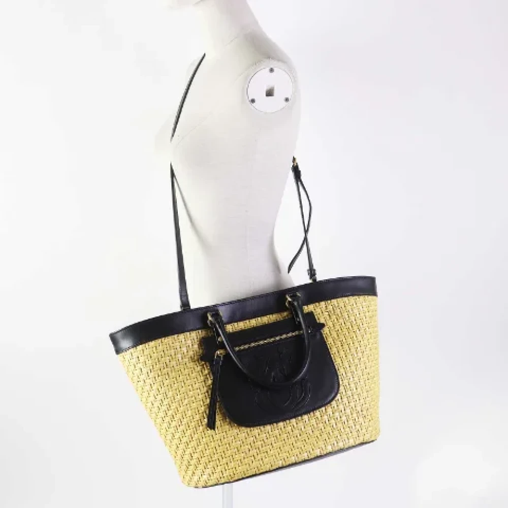 Miu Pre-owned Fabric handbags Black Dames