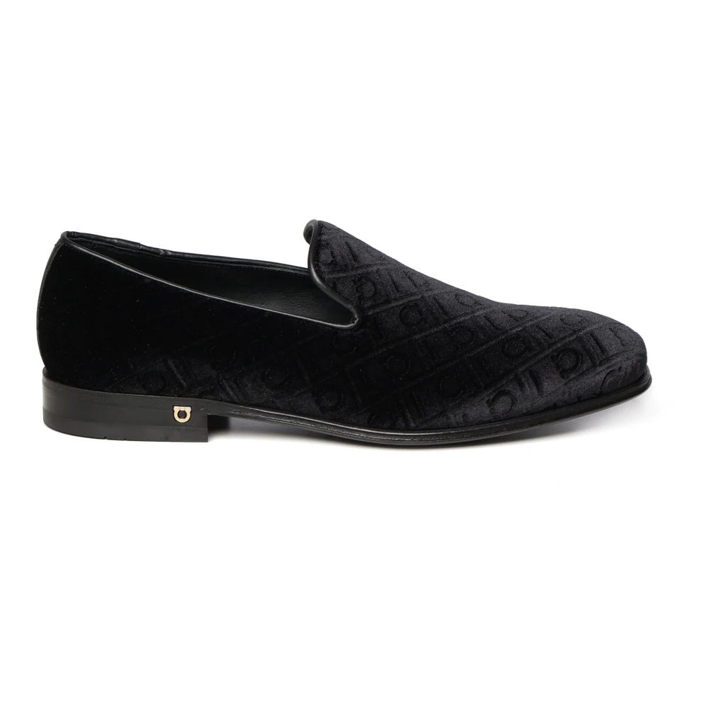 Salvatore Ferragamo Svarta sammet loafers låg klack Italien Black, Herr