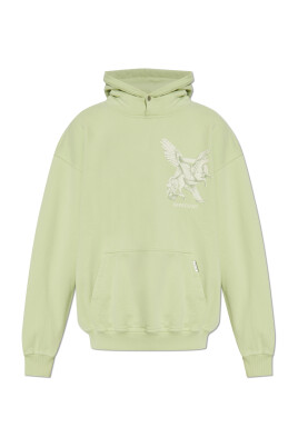 hoodie-elegance-in-motion