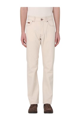 beige-straight-leg-jeans