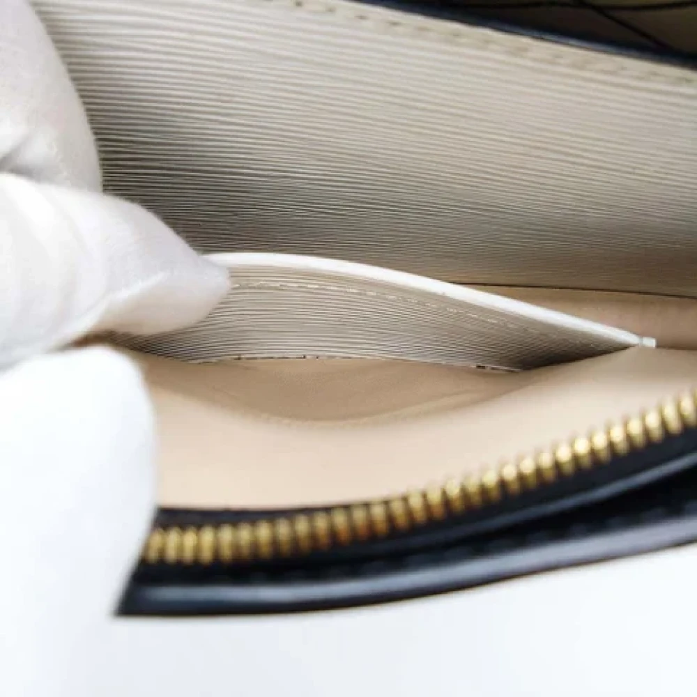 Louis Vuitton Vintage Pre-owned Leather louis-vuitton-bags White Dames