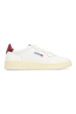 sneakers-basses-avec-talon-en-cuir