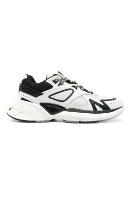 black-runner-sneakers-with-logo-details