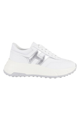 sneakers-en-cuir-avec-detail-argente