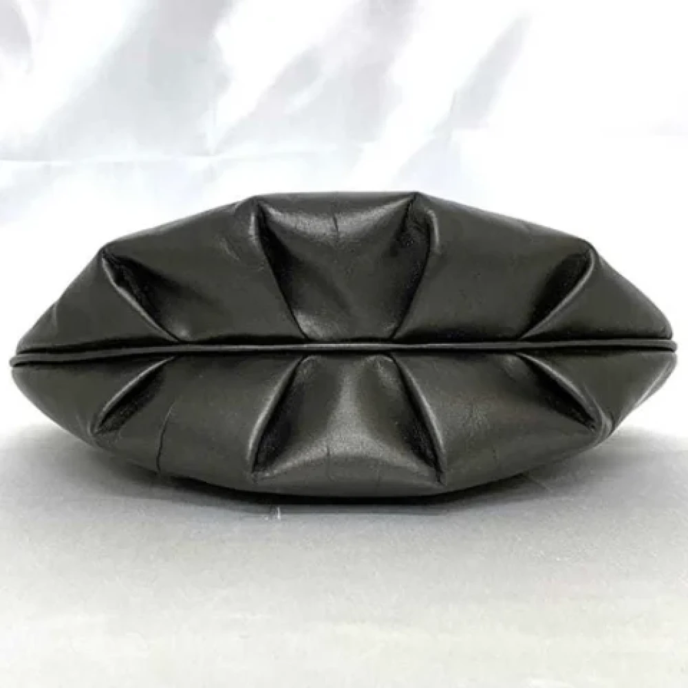 Loewe Pre-owned Leather clutches Gray Dames