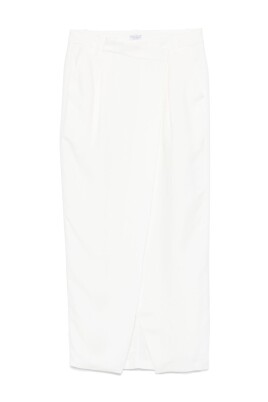 beige-skirt-with-pockets-and-slit
