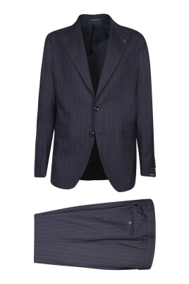 jacket-with-notched-lapels