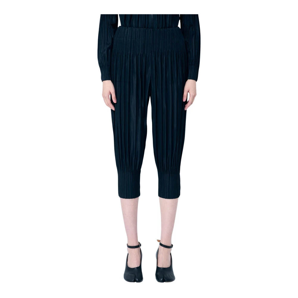 Issey Miyake Geplooide Korte Broek Black Dames
