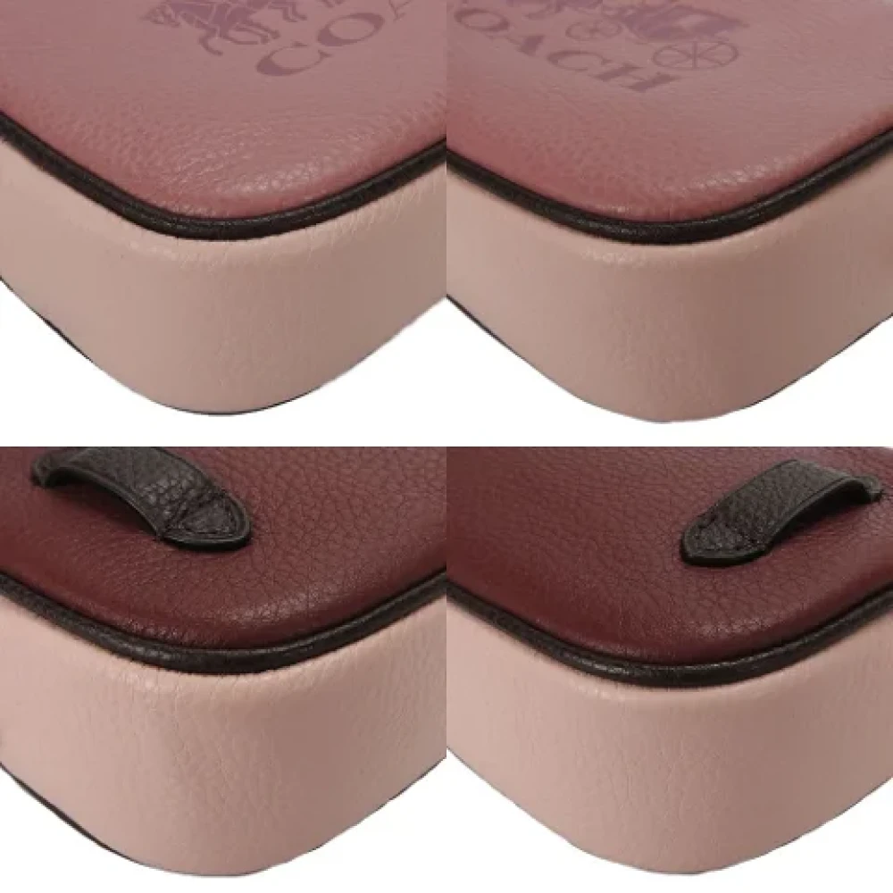 Coach Pre-owned Leather clutches Pink Dames