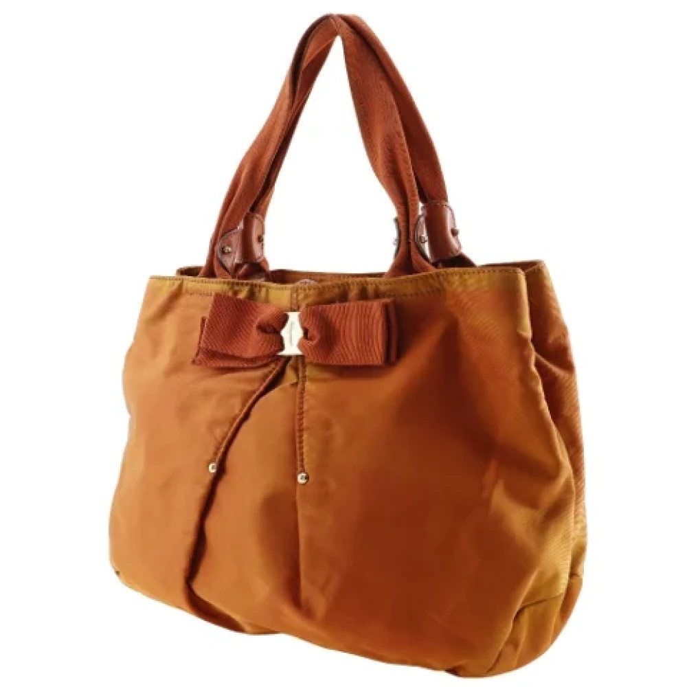 Salvatore Ferragamo Pre-owned Nylon handbags Orange Dames
