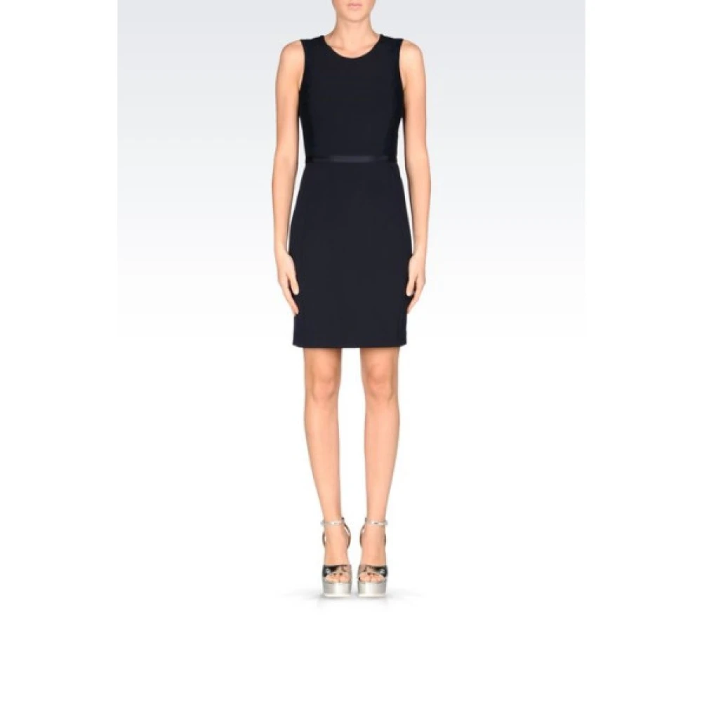 Emporio Armani Elegante Zwarte Jurk voor Vrouwen Blue Dames