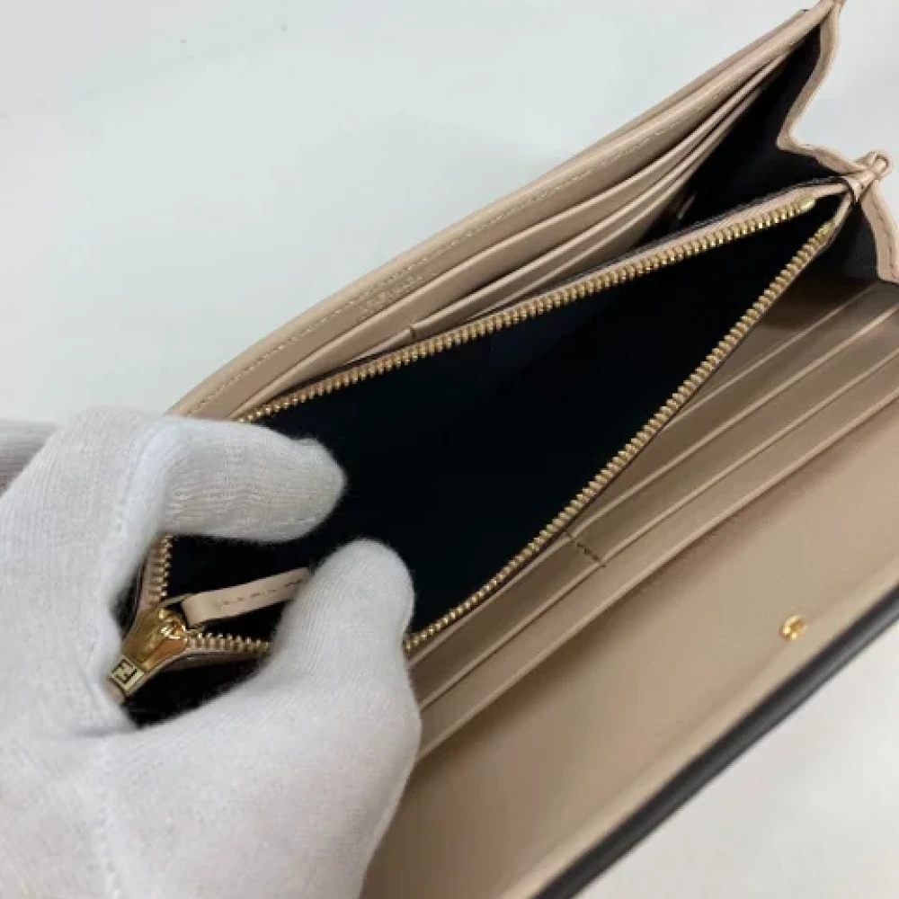 Fendi Vintage Pre-owned Leather wallets Beige Dames
