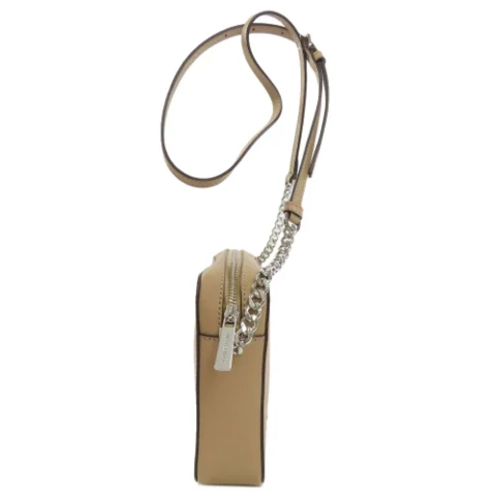 Michael Kors Pre-owned Plastic shoulder-bags Beige Dames