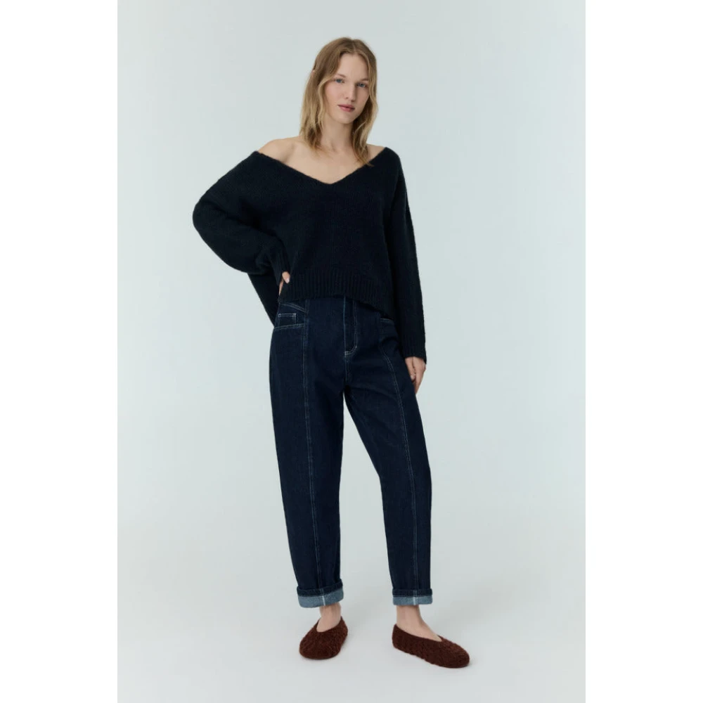 The New Society Midnight Navy V-Neck Jumper Blue Dames