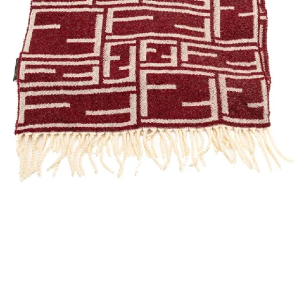 Fendi Vintage Pre-owned Wool scarves Red Dames
