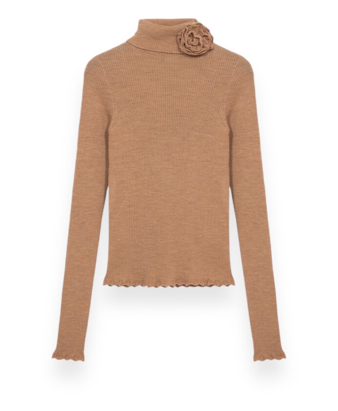 pull-a-col-roule-cotele