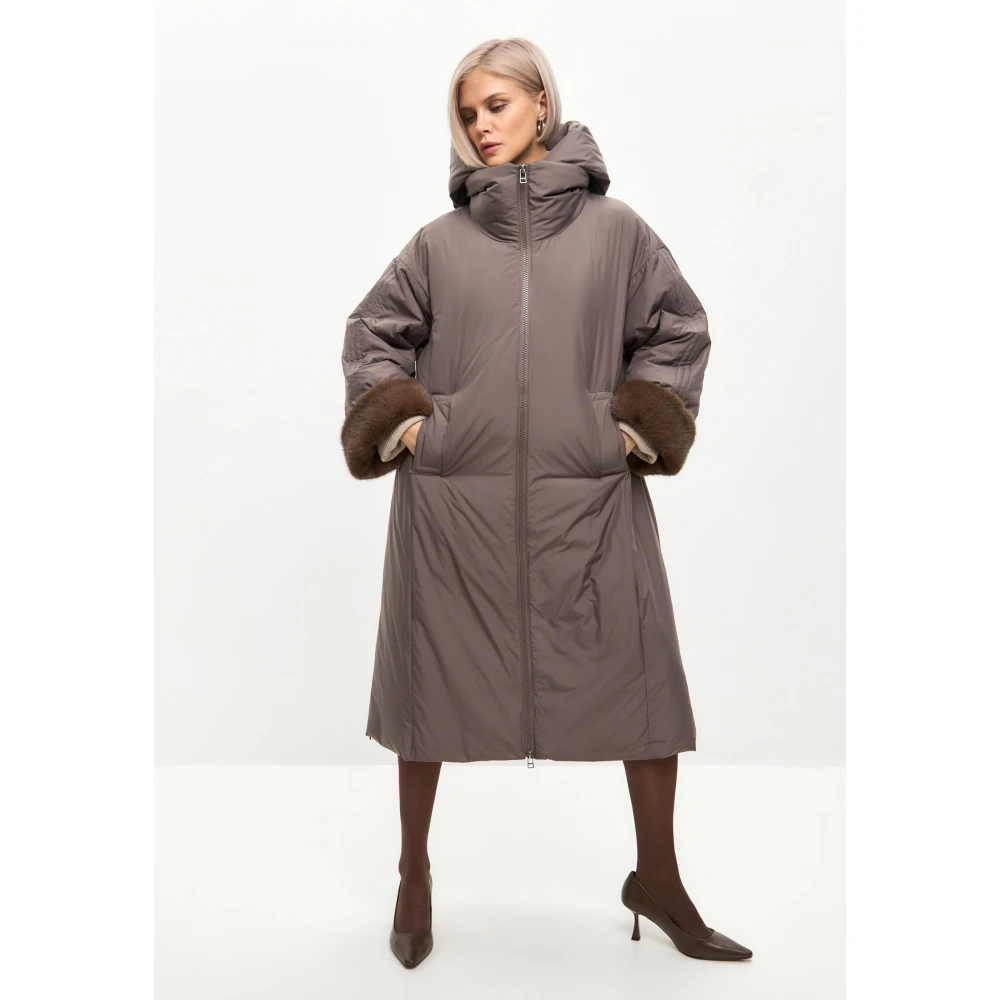 Cesare Gaspari Oversized gewatteerde jas met capuchon en nepbont manchetten Beige Dames