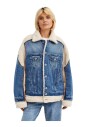 veste-en-jean-bleu-avec-shearling-style-oversize