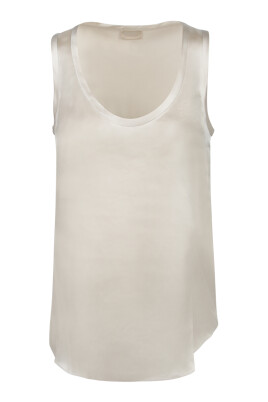 elegant-top-en-soie-beige-sans-manches