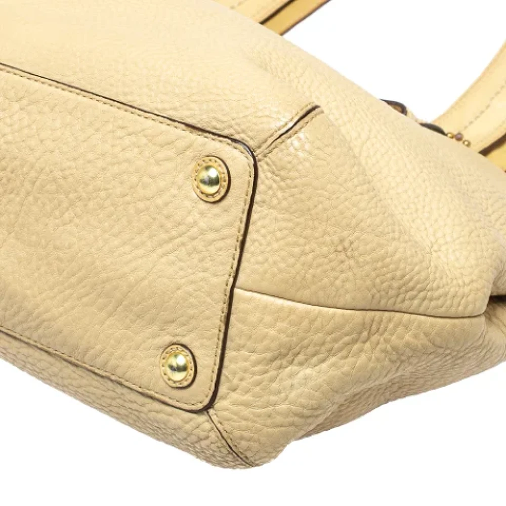 Coach Pre-owned Leather totes Beige Dames