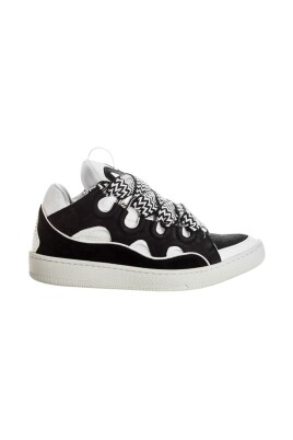 curb-sneakers