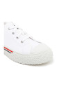 baskets-blanches-en-coton-a-rayures