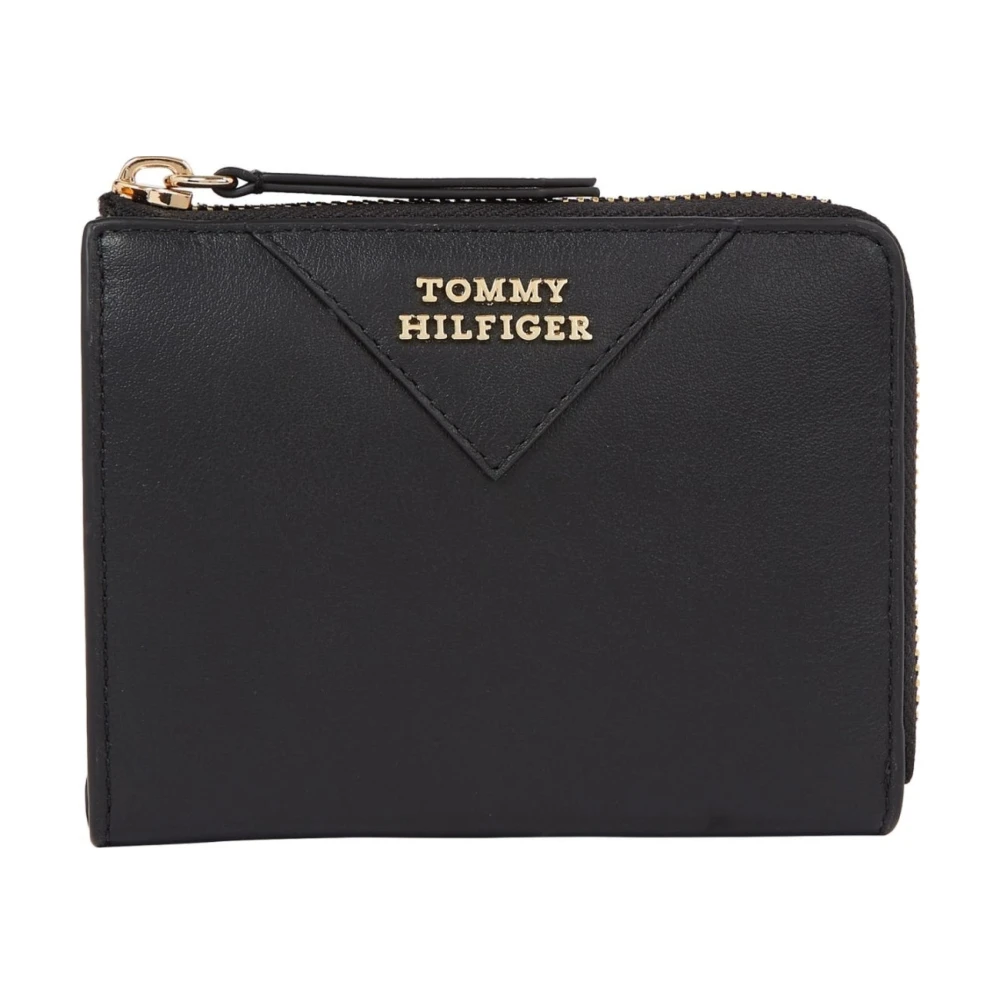 Tommy Hilfiger Women's Black Crest Med Wallets