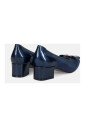 chaussure-bleue-en-daim-a-talon-bloc