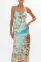 robe-en-soie-a-encolure-en-v-avec-volant-au-dos