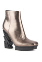 glam-square-boot