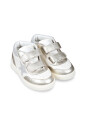 sneakers-blanches-en-cuir-avec-fermeture-velcro