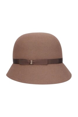 retro-style-autumn-winter-hat