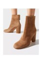 bottines-marron-en-daim-avec-talon-bloc