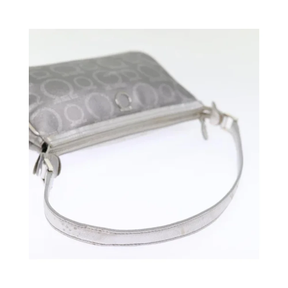 Salvatore Ferragamo Pre-owned Leather shoulder-bags Gray Dames
