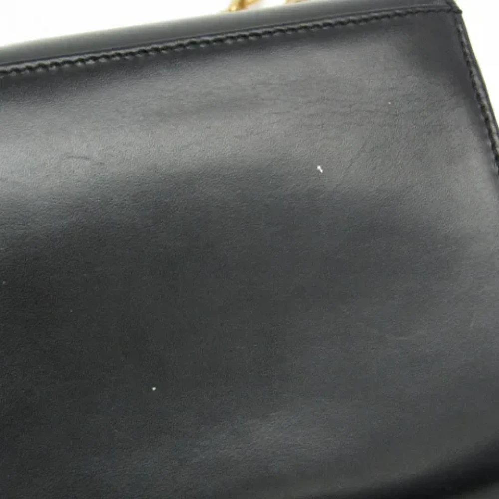 Salvatore Ferragamo Pre-owned Leather shoulder-bags Black Dames