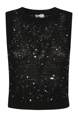 black-topwear-for-women