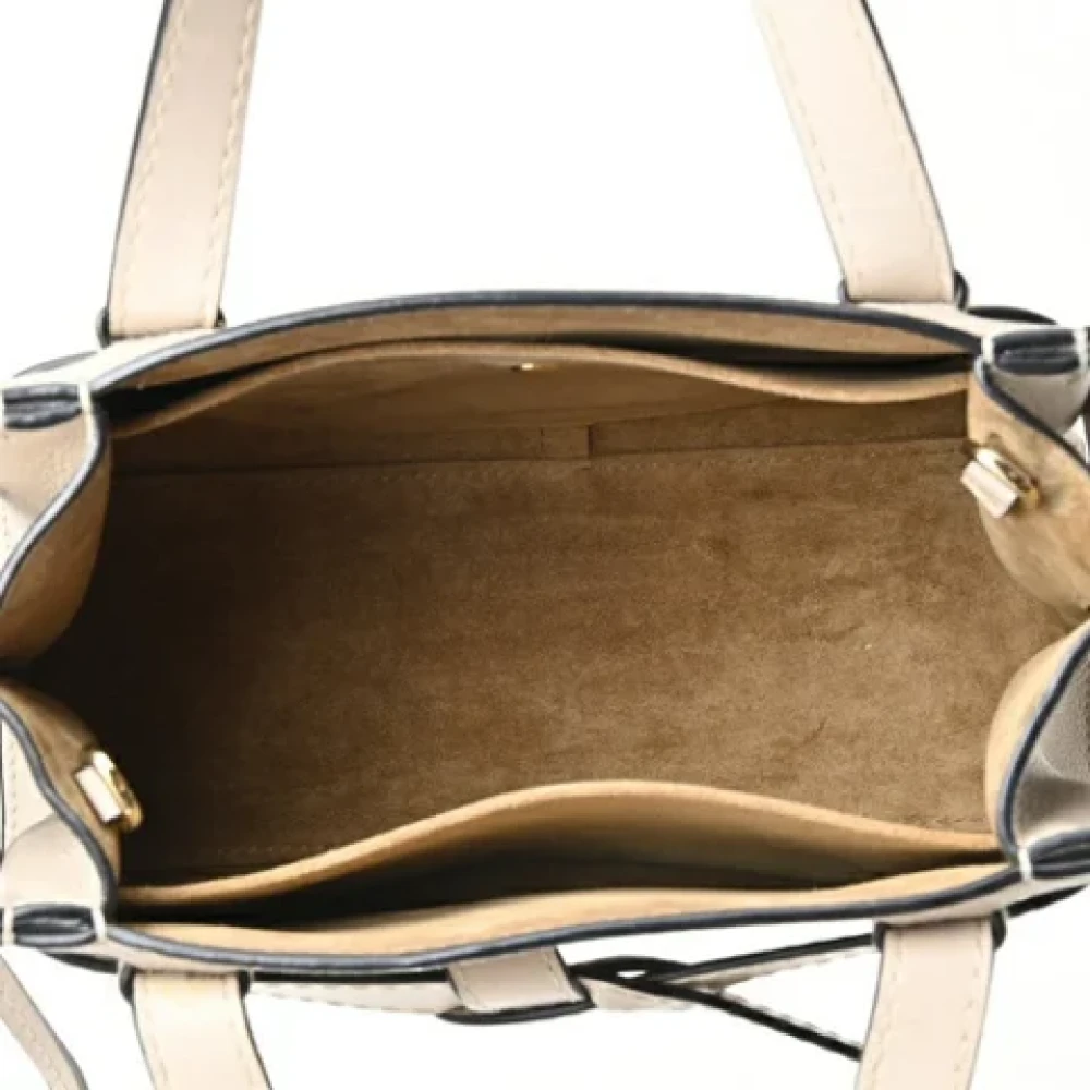 Loewe Pre-owned Leather handbags Beige Dames